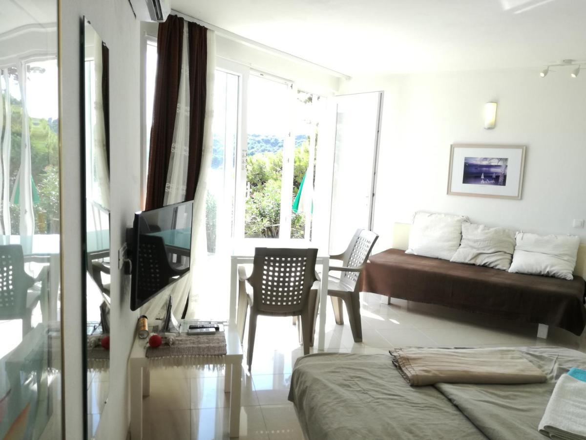 Beach House On The Cliff Zaton  Extérieur photo